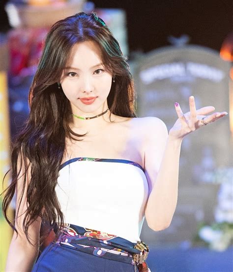 nayeon alcohol free outfit.